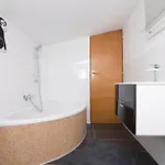 Four-bedroom In Σπίτι διακοπών *