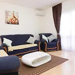 Four-bedroom In Σπίτι διακοπών