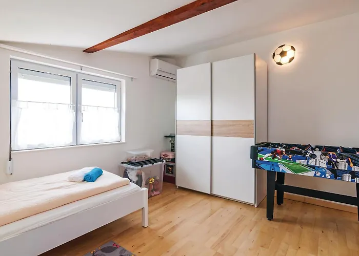 Feriehus Four-bedroom In *