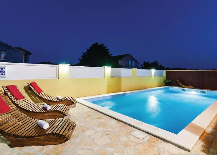 Four-bedroom In 펜션 *